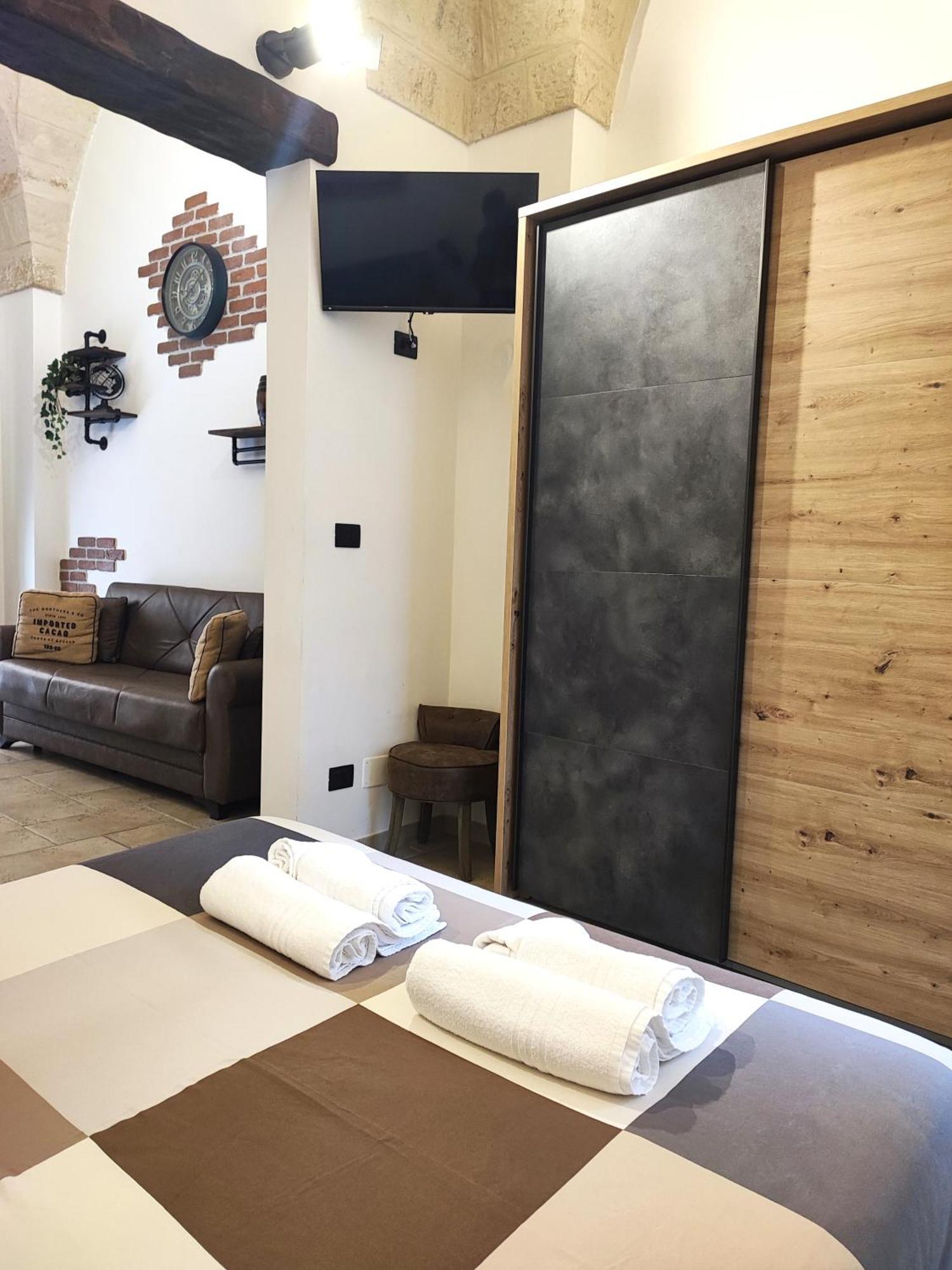 Loft Porta Sud Apartment บรินดิซิ ภายนอก รูปภาพ